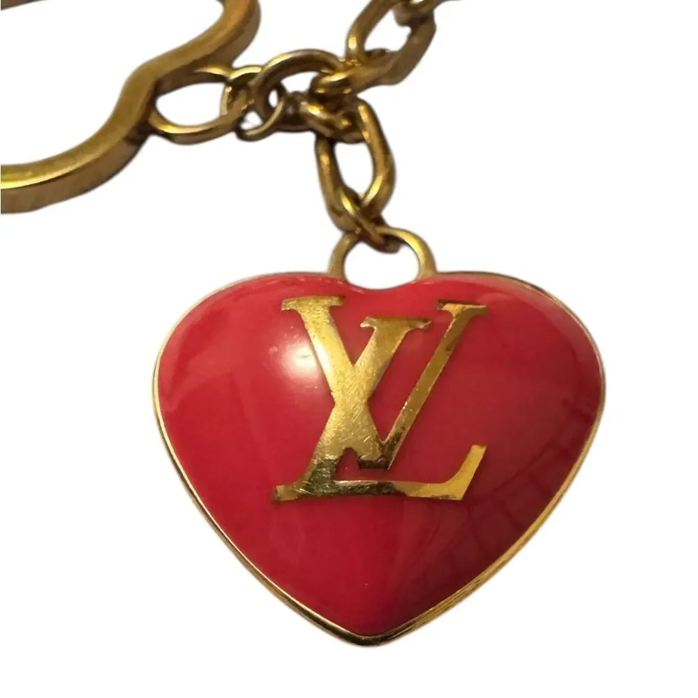 Louis Vuitton Gold LV Bijoux Sac Coeur Hearts Keychain Bag Charm Keyring